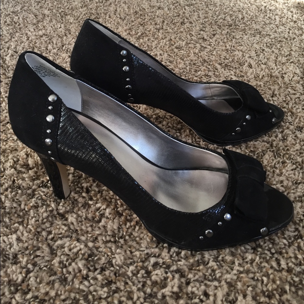 Anne Klein leather peep toe heels - never worn