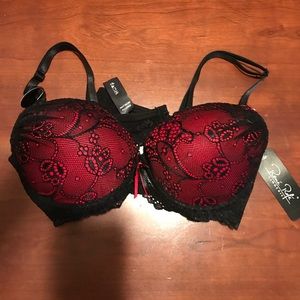 FIVE BRAS!!! All NWT sexy 36 B bras