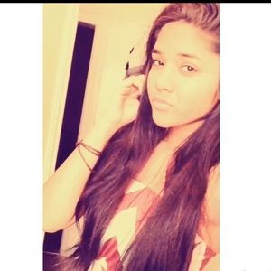 Meet your Posher, Bibi