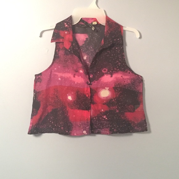 Ali & Kris Small No Sleeve Blouse - Picture 1 of 1