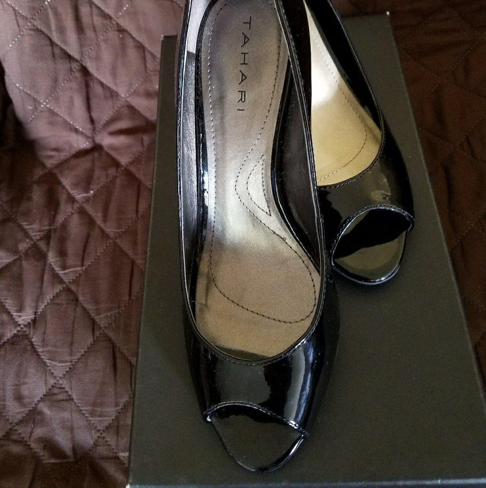 Tahari Heels