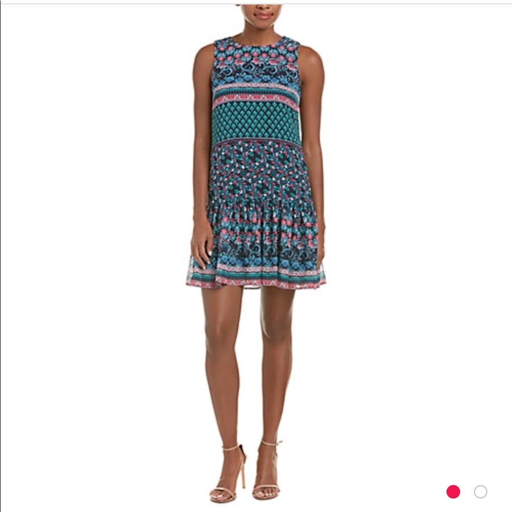 Taylor shift dress