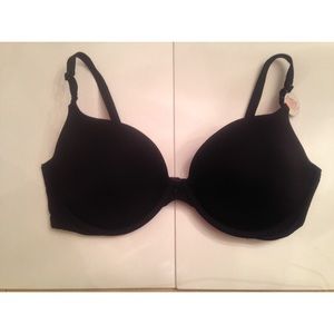 Brand New! Victorias Secret Black Bra 36D Push Up