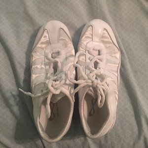 Nfinity Cheer shoes