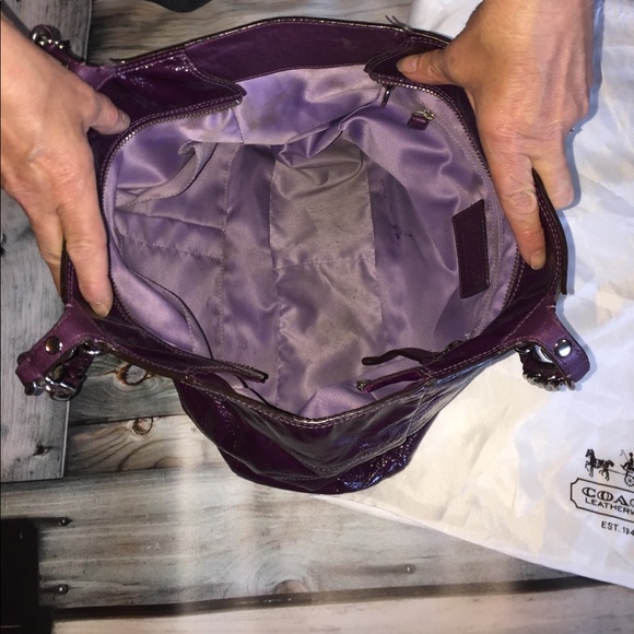 Coach Patent Leather 'Tribeca' East/West Tot SOLD - Picture 6 of 7