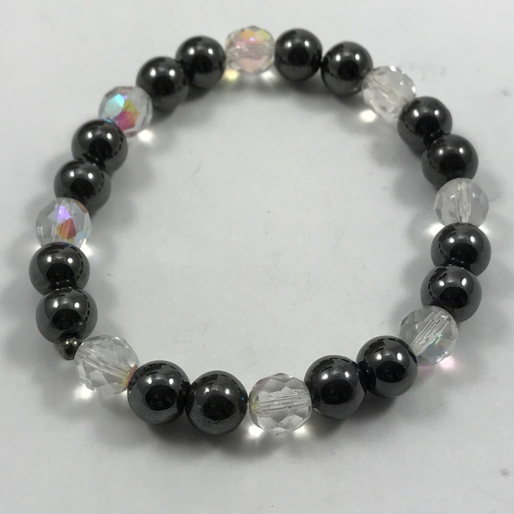 Stretch Bracelet in Black and Clear Beads