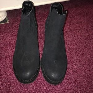 Steve Madden black boots