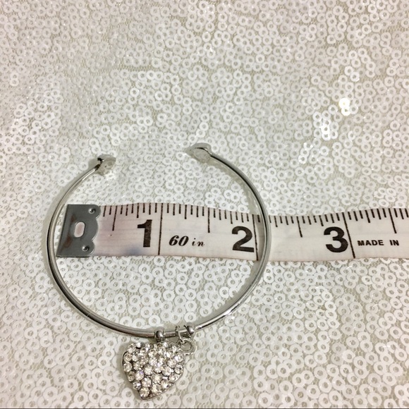 Silver cuff bracelet with rhinestone heart charm - Picture 4 of 8