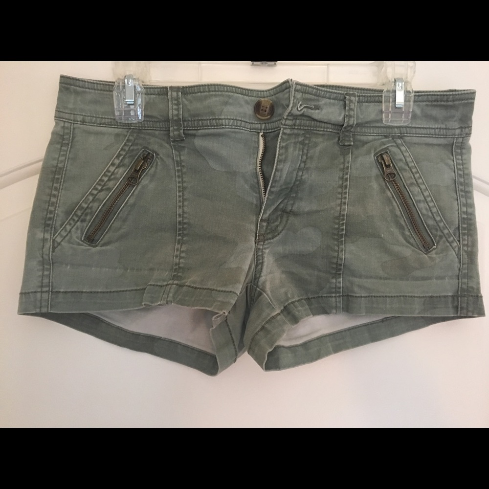 AE Camo Shorts