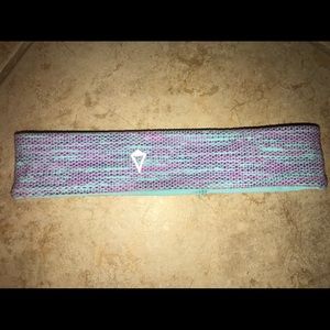 Reversible ivivva headband