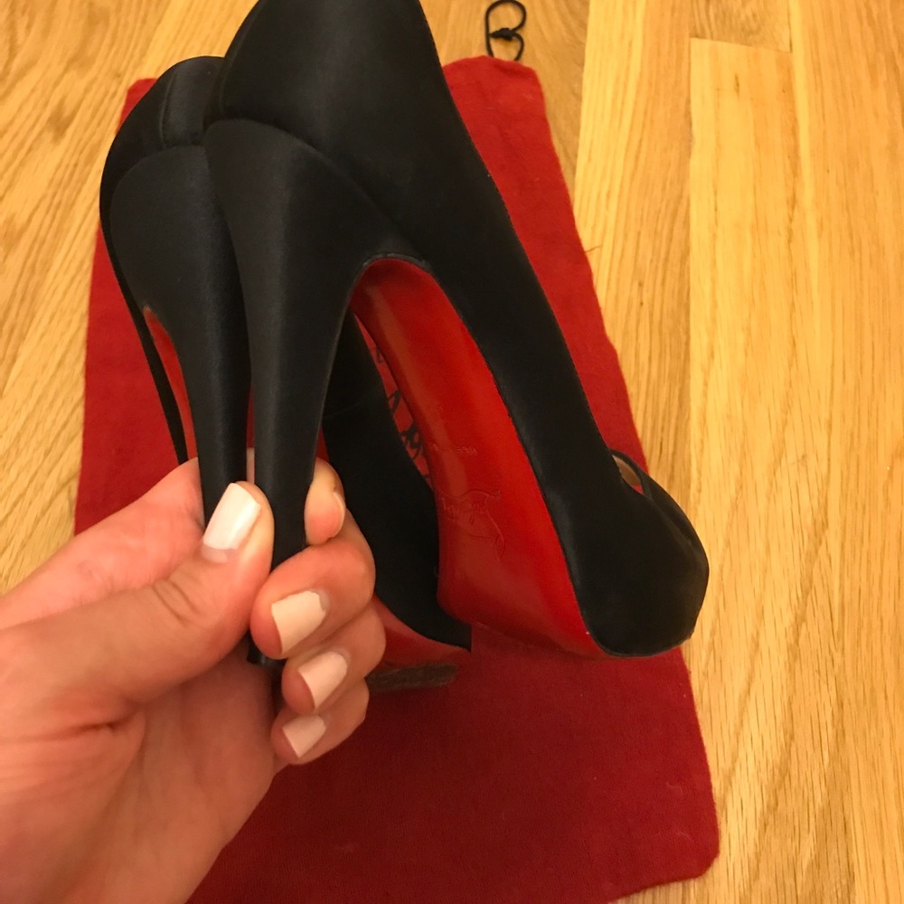 Black Prive Christian Louboutin pumps