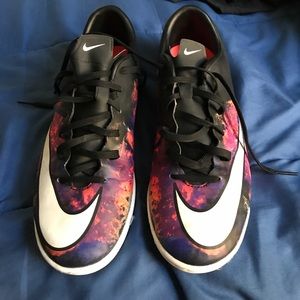 Mercurial Vapors CR7 indoor soccer shoes