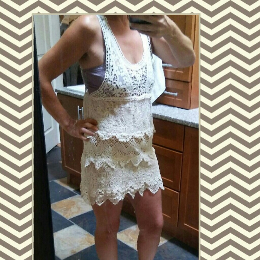 Windsor crochet dress