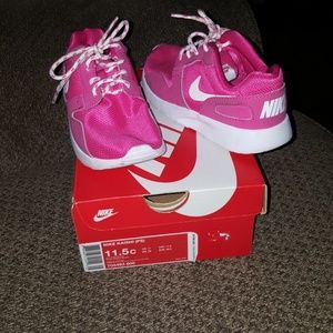Little girls Nike