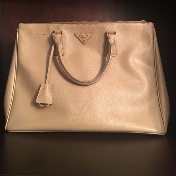 Prada Lux  Saffiano Handbag - Picture 1 of 8