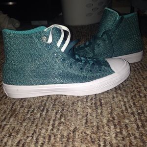 NEEDS TO BE GONE‼️greenish blue high top converse