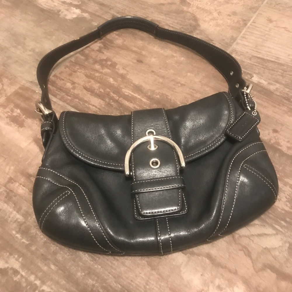 Authentic coach black leather purse