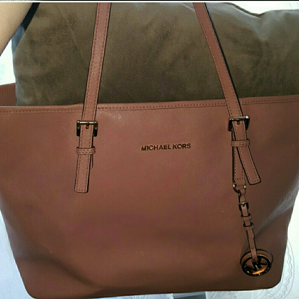 Michael kors purse