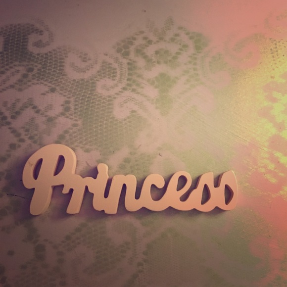 Princess sign - Picture 1 of 1