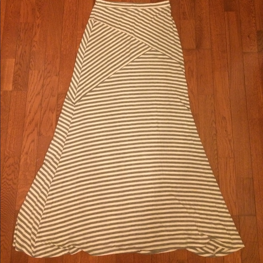 Striped gray and white maxi skirt