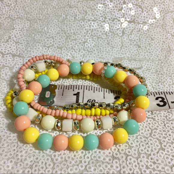 Ice pastel colored 5 strand bracelet bundle - Picture 3 of 8