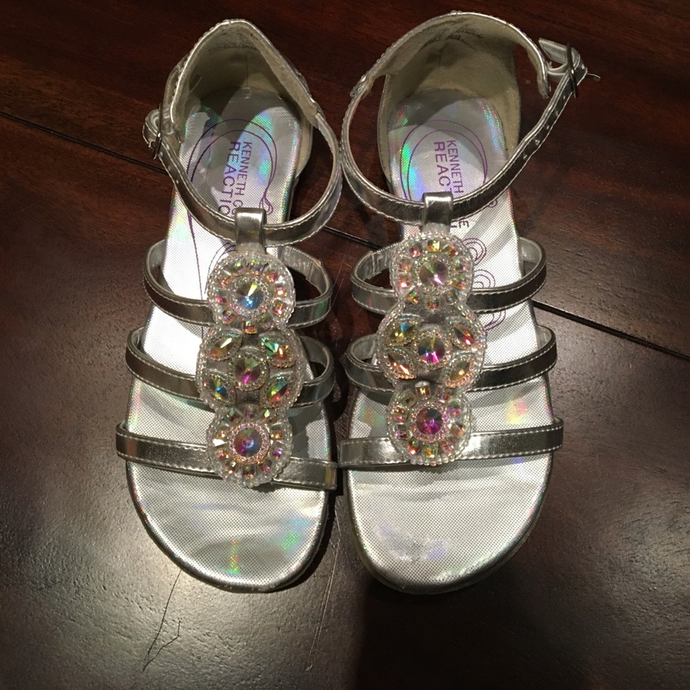 Kenneth Cole Girl's Silver Sandals Size 13