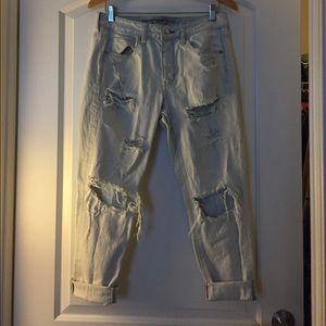 American Eagle Outfitters Tomgirl Light Jeans