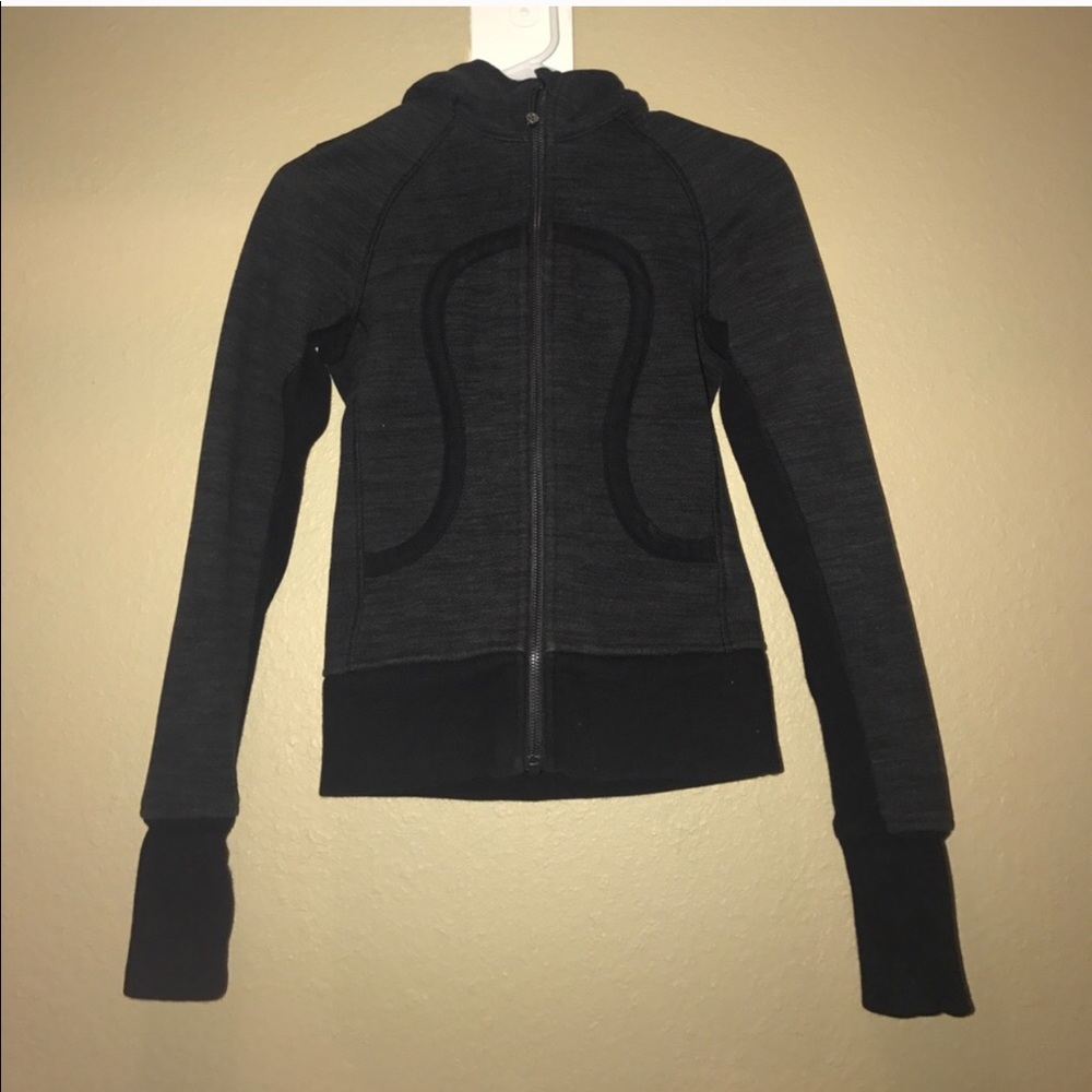 Lululemon black zip up hoodie