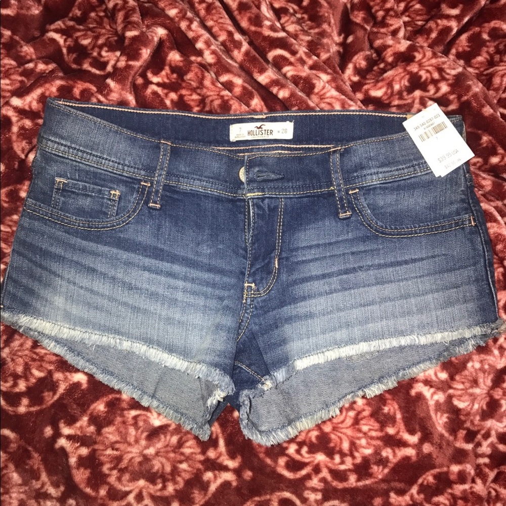 NWT size 7 Hollister shorts