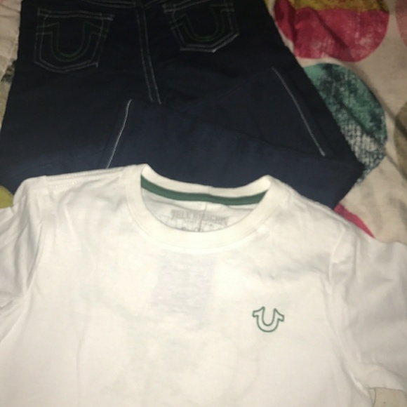 True Religion Set - Picture 2 of 2
