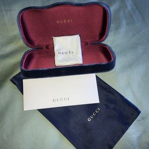 GUCCI hard sunglass case w/pouch and lens cloth