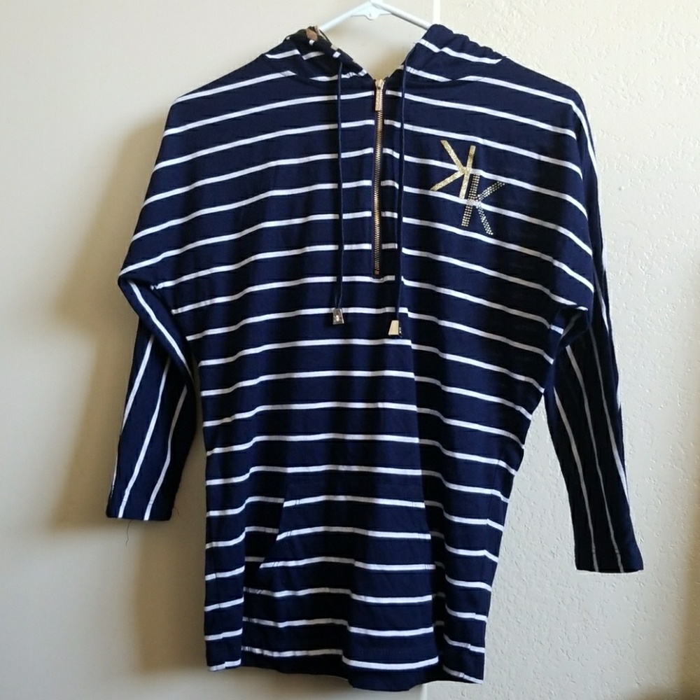 Kardashian Kollection: blue with white stripes