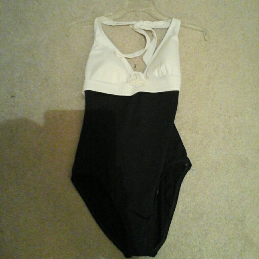 Liz Claiborne Swimsuit