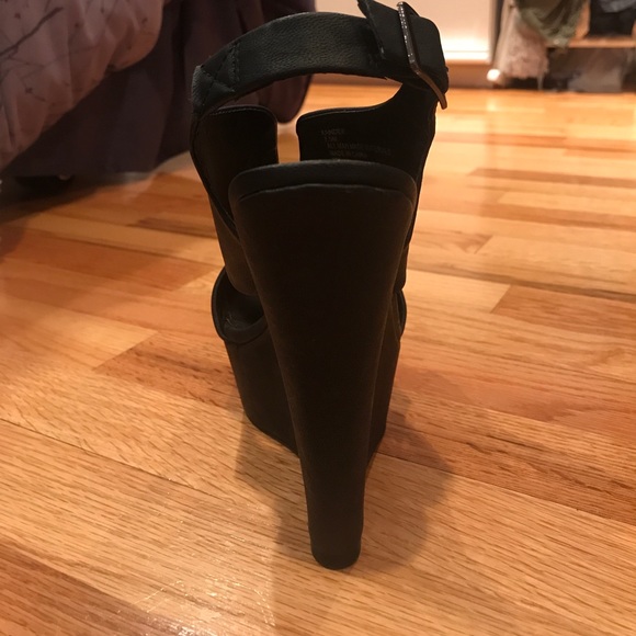 Steve Madden Xander Wedges - Picture 4 of 4