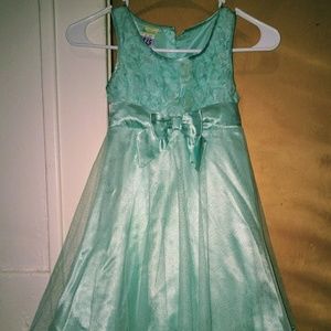 Girl's Dress