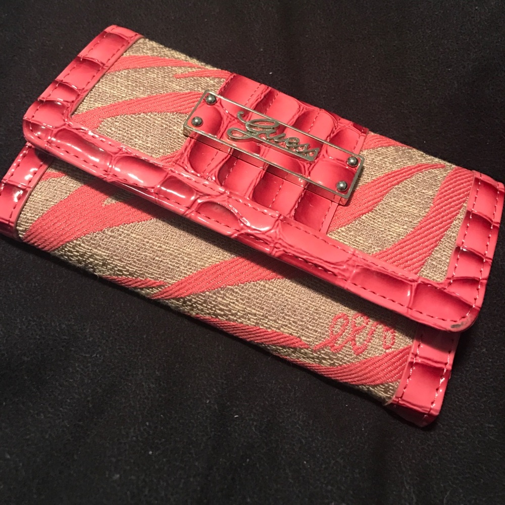 Guess wallet