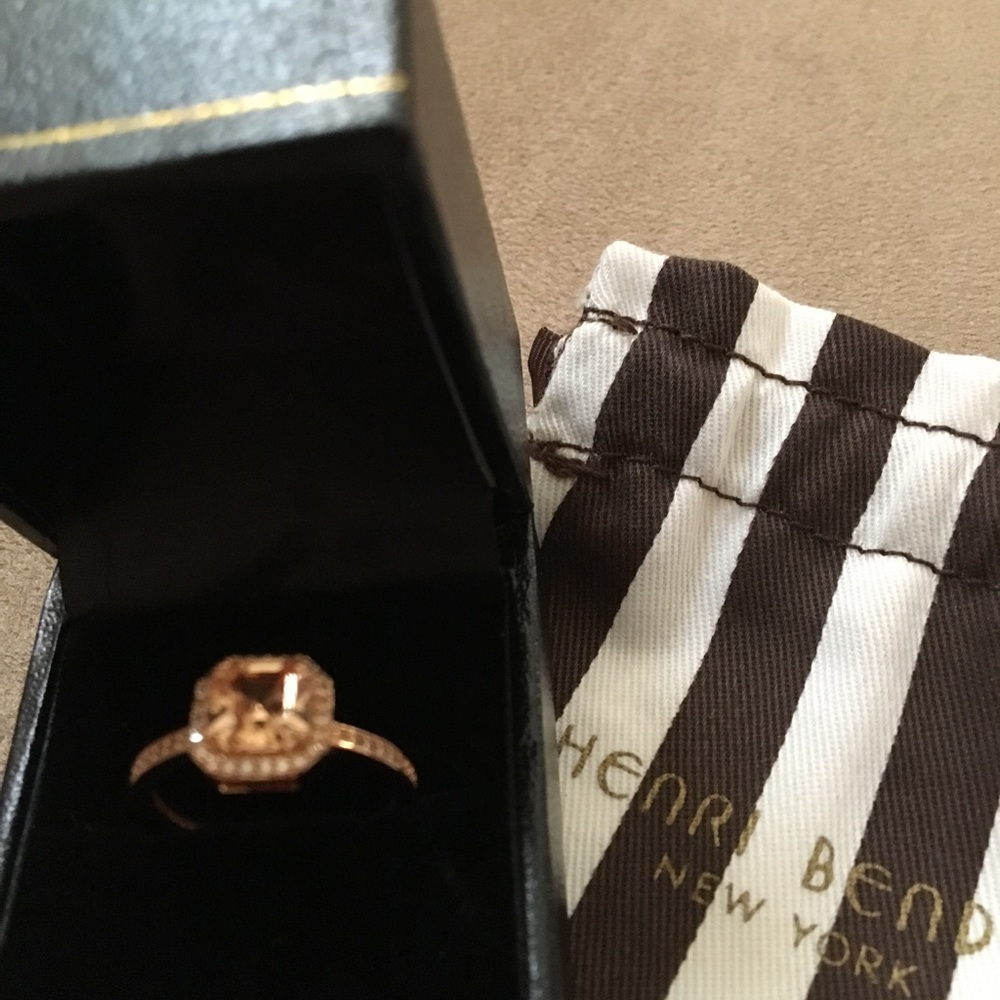 Henri Bendel Ring