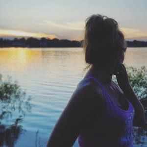 Meet your Posher, Mia