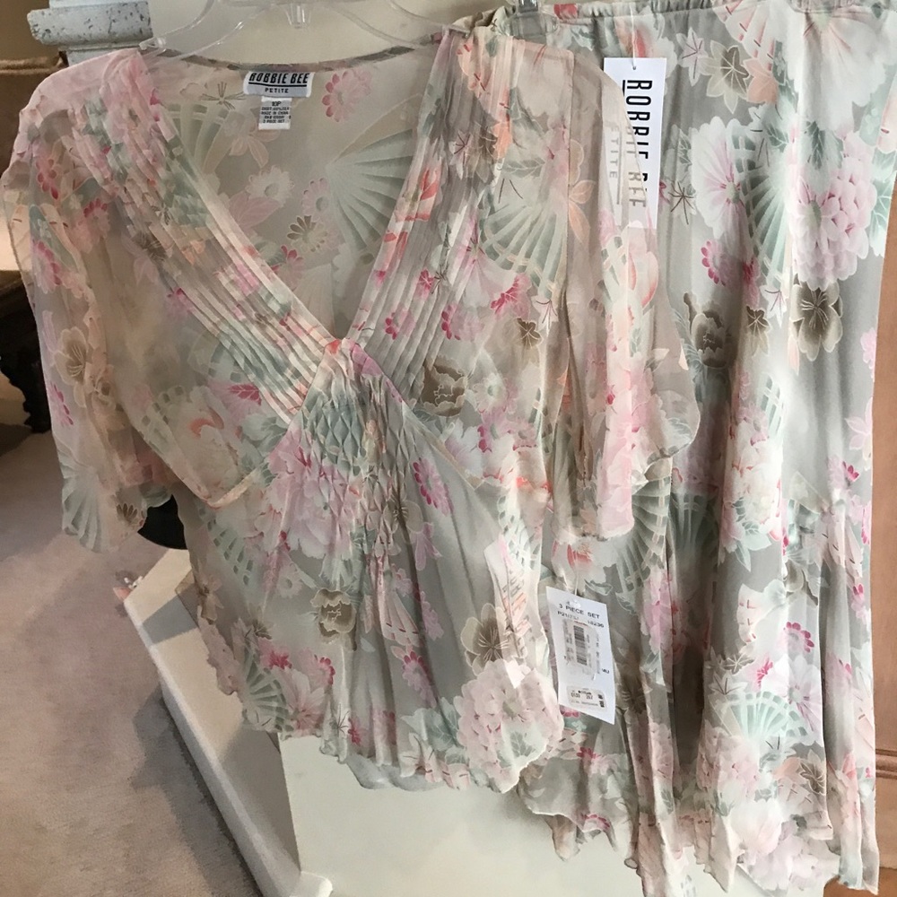 NWT Robbie Bee 3 piece set