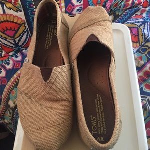 Toms shoes