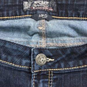 Silver Jeans "Aiko" Mid Slim Boot Size 22
