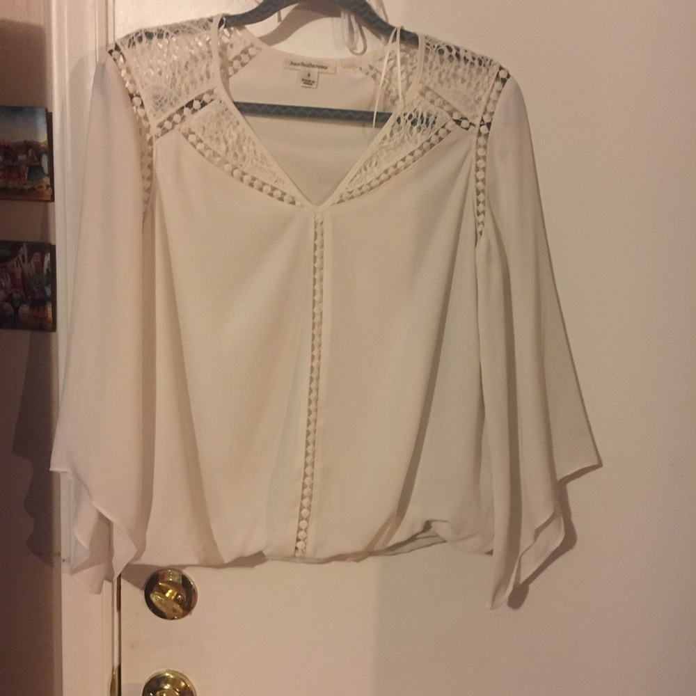 Cute blouse - Picture 2 of 2