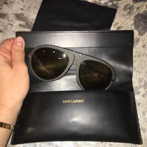 YSL YVES SAINT LAURENT AVIATOR SUNGLASSES