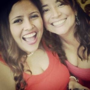 Meet your Posher, Gloria