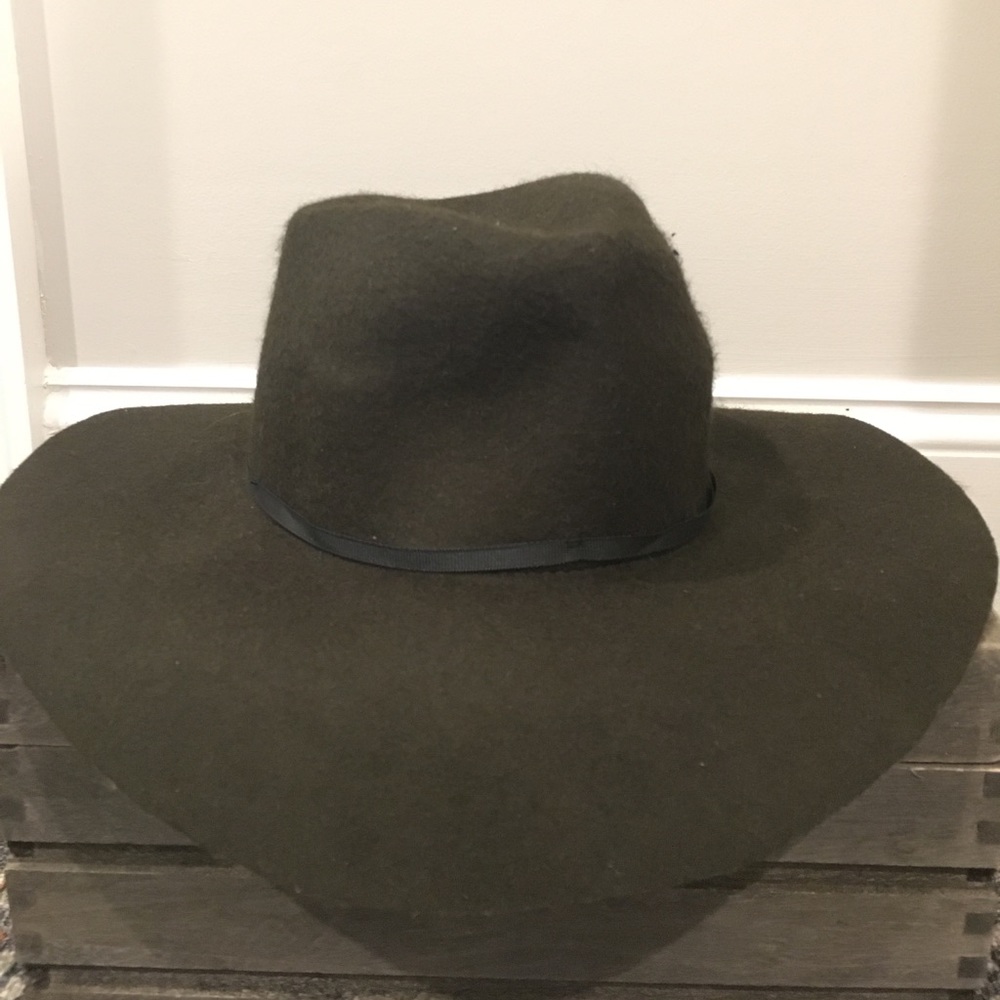 American Eagle Floppy Brimmed Hat