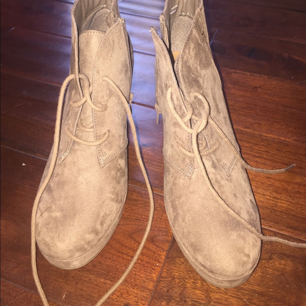 Ankle booties (wedge)