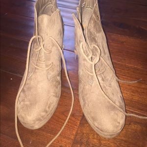 Ankle booties (wedge)