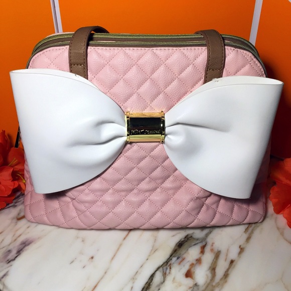 Betsey Johnson Handbags - 💗Betsey Johnson💗 Big Bow Bag