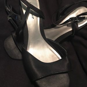 Predictions kitten heels