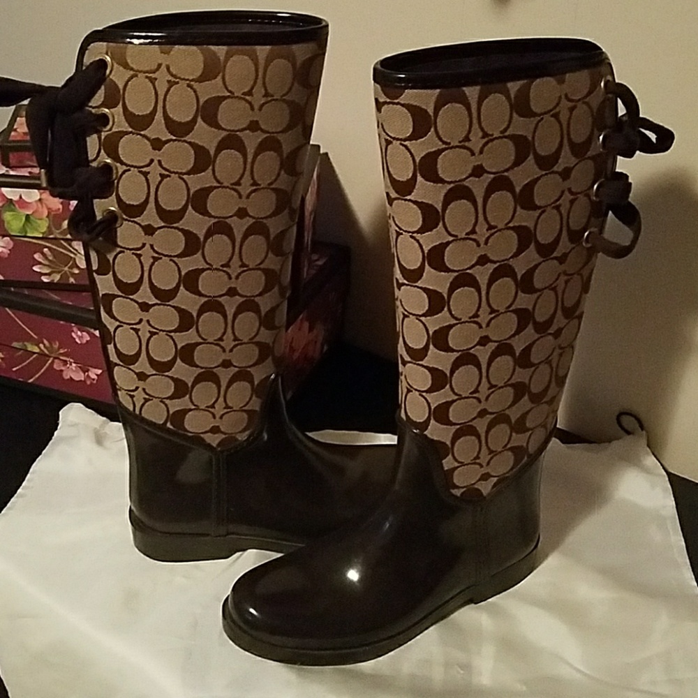 -----SOLD----Coach rain boots. Super Cute!! 🛍👢